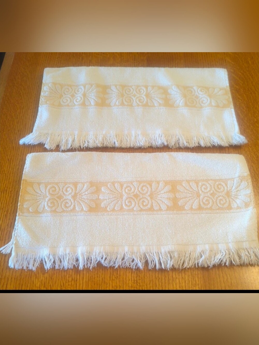 Vintage │ Two Cannon Monticello│ Fringed Sculptured Bath Towel │Beige